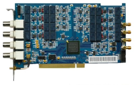 轉(zhuǎn)換精度：24bits 采樣率：100Ksps；A/D轉(zhuǎn)換器個數(shù)：8片；通道數(shù)：并行8通道；采集方式：同步采集；觸發(fā)方式：內(nèi)觸發(fā)、模擬外觸發(fā)；時鐘源選項(xiàng)：支持板內(nèi)時鐘和板外時鐘；擬量輸入方式：差分模擬輸入；FIFO深度：4Ksa/ch~32Ksa/ch
 