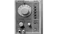 頻率范圍：10Hz～1MHz（5檔）,頻率精度：（±3%±1Hz）,輸出電壓：5Vrms（正弦波），10Vp-p（方波）
