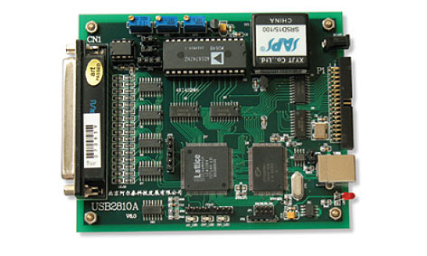 AD：單端32路/差分16路 每2路同步（兩AD芯片 共16對同步通道）400K 14位 16K字FIFO；DA：1路 12位；16路DI、16路DO 