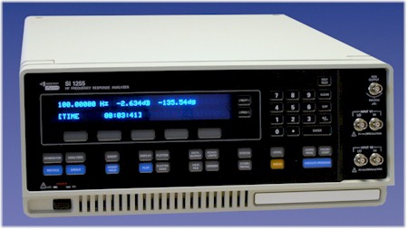 輸力強（Solartron）現(xiàn)隸屬于美國AMETEK集團公司，具有50多年設計和生產(chǎn)精密電子儀器的歷史，是頻率響應分析儀（FRA）的專業(yè)生產(chǎn)廠家，傳遞函數(shù)分析（TFA）產(chǎn)品設計和應用儀器市場的領先者。